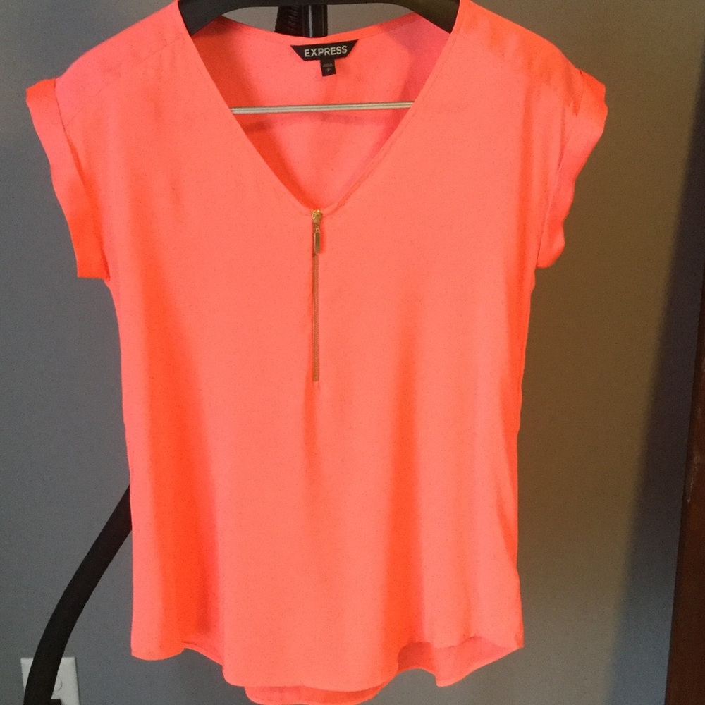 EXPRESS Top